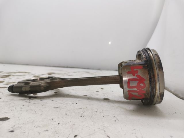 bontott HONDA FR-V Dugattyú és Hajtókar