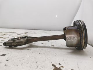 bontott HONDA FR-V Dugattyú és Hajtókar