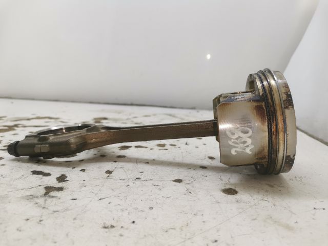 bontott HONDA FR-V Dugattyú és Hajtókar