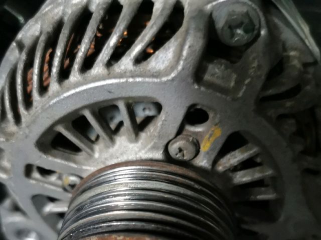 bontott HONDA FR-V Generátor