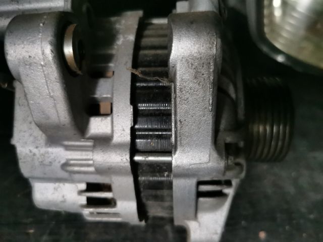 bontott HONDA FR-V Generátor