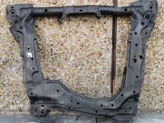 bontott HONDA FR-V Első Bölcső