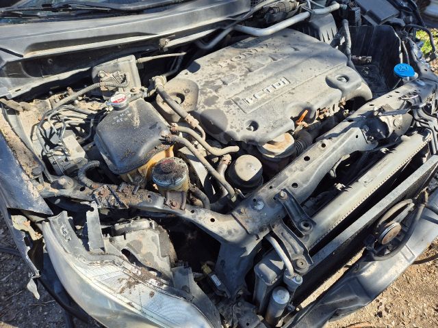 bontott HONDA FR-V Motor (Fűzött blokk hengerfejjel)