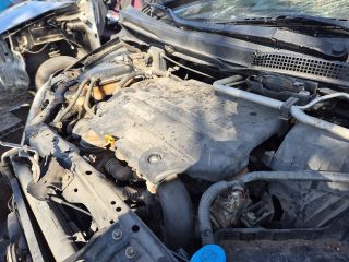 bontott HONDA FR-V Motor (Fűzött blokk hengerfejjel)