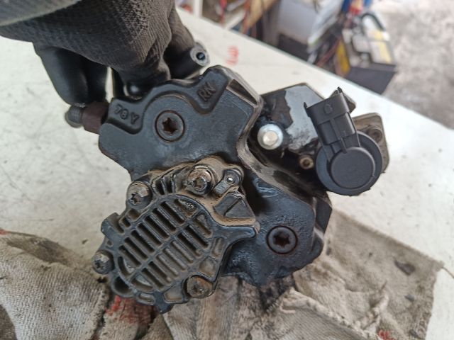 bontott HONDA FR-V Nagynyomású Szivattyú