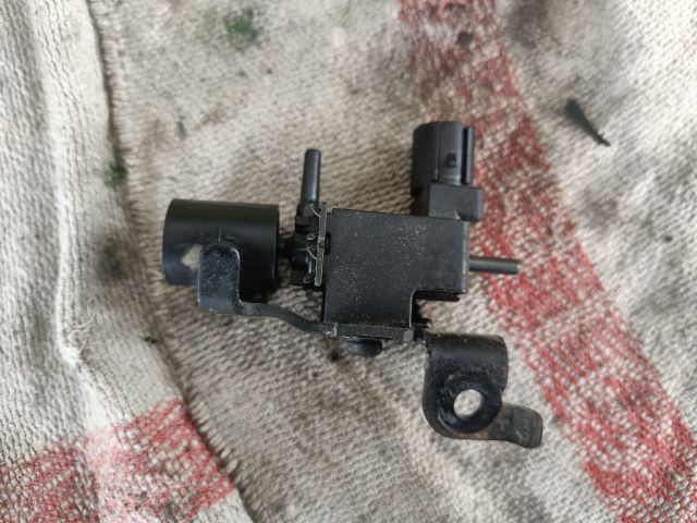 bontott HONDA FR-V Turbó Vákum Szelep