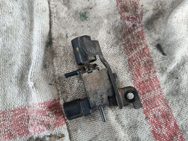 bontott HONDA FR-V Turbó Vákum Szelep