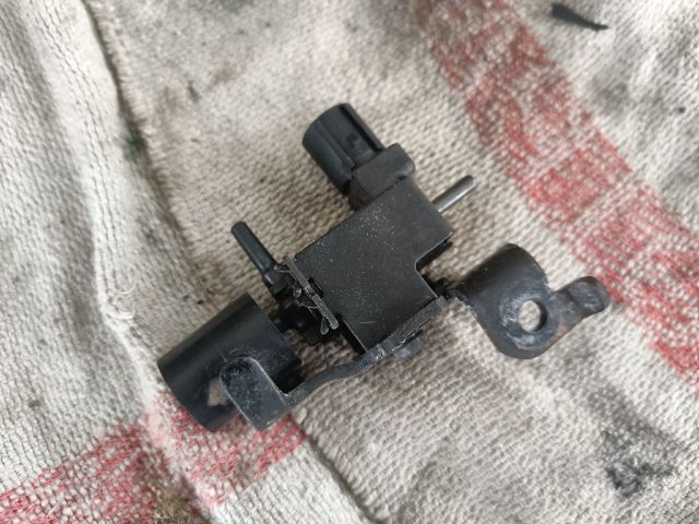 bontott HONDA FR-V Turbó Vákum Szelep