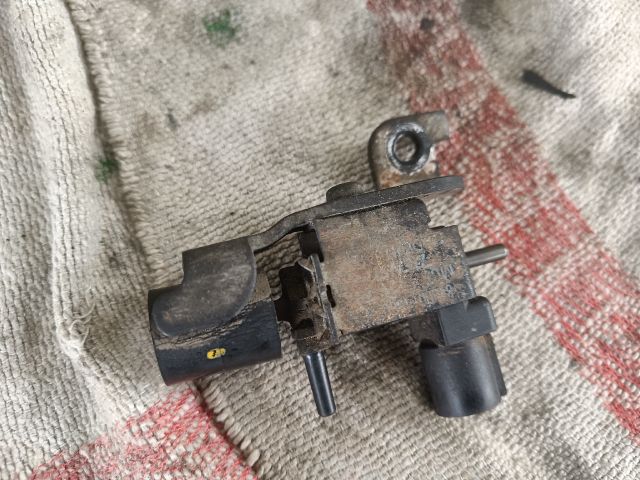 bontott HONDA FR-V Turbó Vákum Szelep