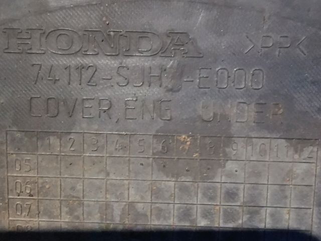 bontott HONDA FR-V Alsó Motorburkolat