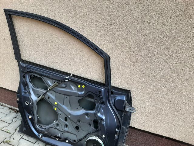 bontott HONDA FR-V Bal első Ajtó (Részeivel)