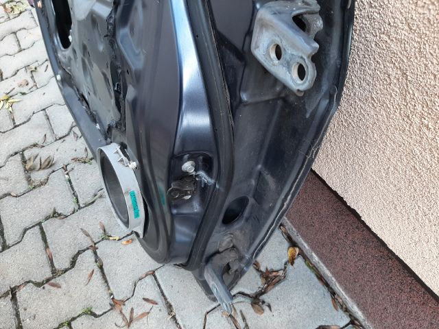 bontott HONDA FR-V Bal első Ajtó (Részeivel)