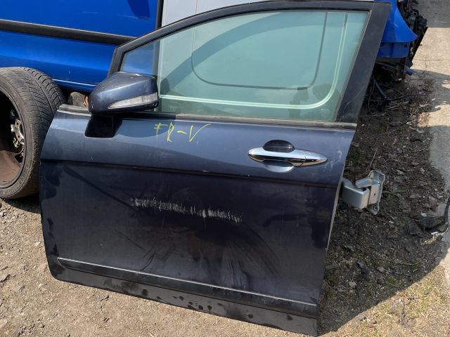 bontott HONDA FR-V Bal első Ajtó (Részeivel)