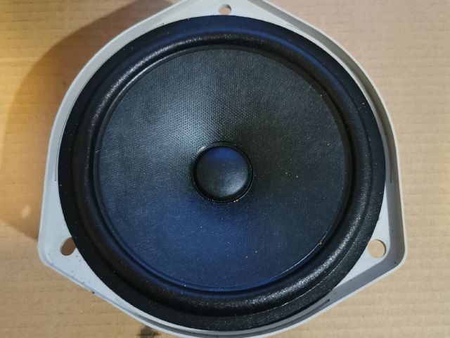 bontott HONDA FR-V Bal hátsó Hangszóró