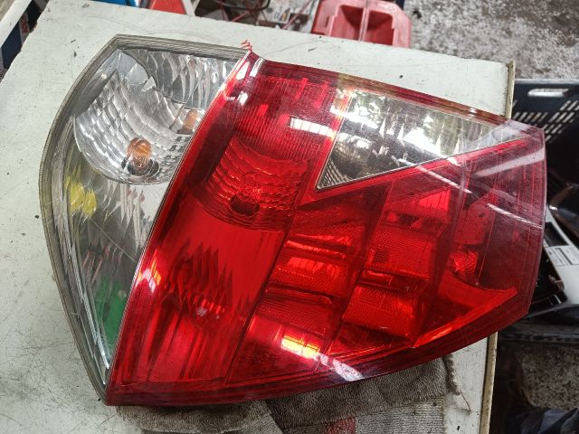 bontott HONDA FR-V Bal Hátsó Lámpa