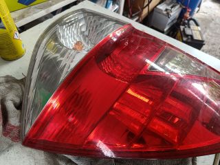 bontott HONDA FR-V Bal Hátsó Lámpa