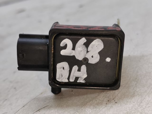 bontott HONDA FR-V Bal hátsó Oldal Ütközés Érzékelő