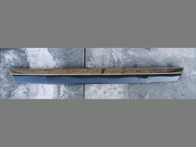 bontott HONDA FR-V Csomagtérajtó Díszléc