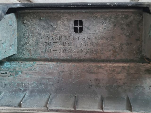 bontott HONDA FR-V Csomagtérajtó Díszléc