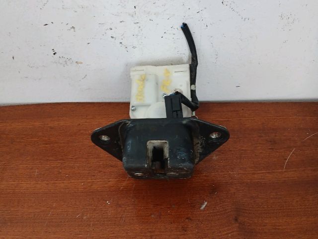 bontott HONDA FR-V Csomagtérajtó Zárszerkezet