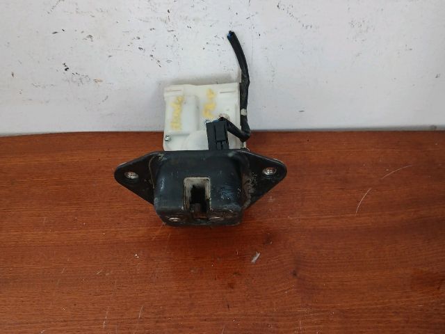 bontott HONDA FR-V Csomagtérajtó Zárszerkezet