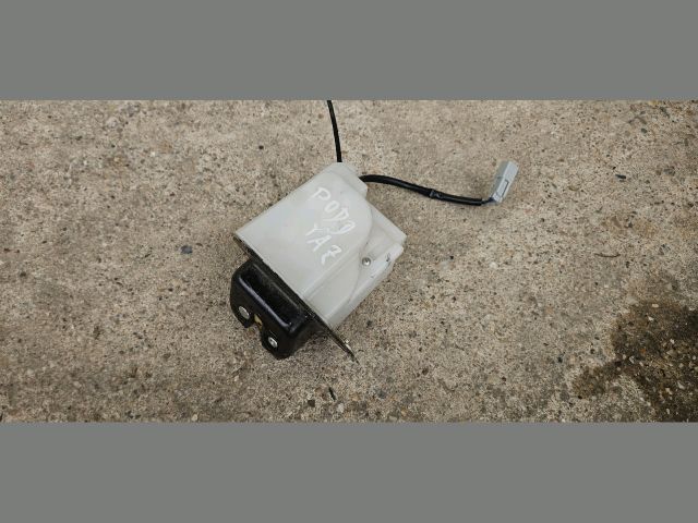 bontott HONDA FR-V Csomagtérajtó Zárszerkezet