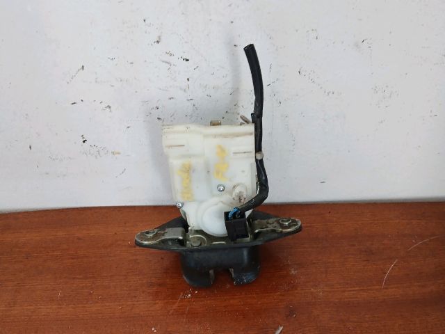 bontott HONDA FR-V Csomagtérajtó Zárszerkezet