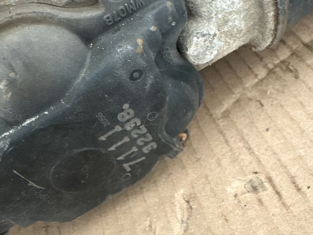 bontott HONDA FR-V Első Ablaktörlő Szerkezet Motorral