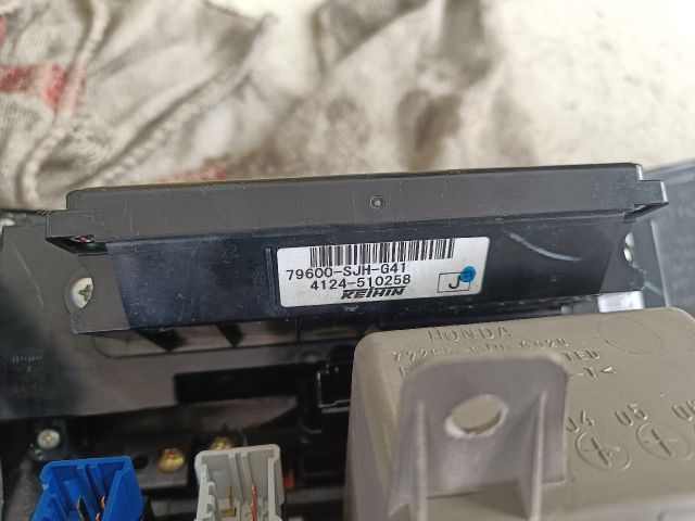 bontott HONDA FR-V Fűtéskapcsoló (digit klímás)