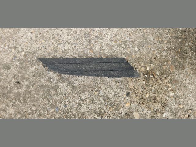 bontott HONDA FR-V Jobb Ködlámpa Rács