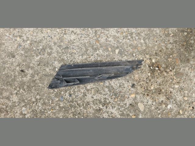 bontott HONDA FR-V Jobb Ködlámpa Rács