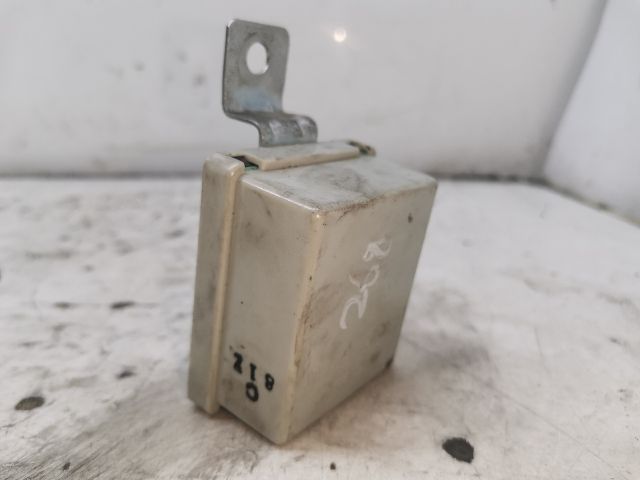 bontott HONDA FR-V Relé