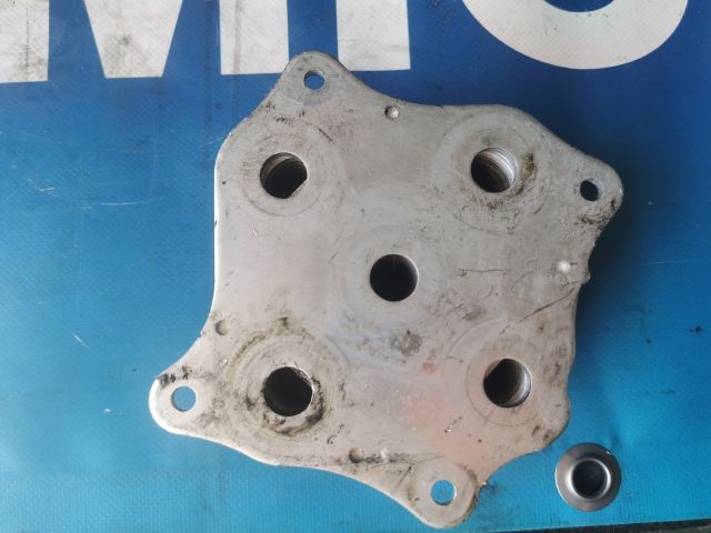 bontott HONDA HR-V Olajhűtő