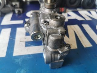 bontott HONDA HR-V Olajszivattyú