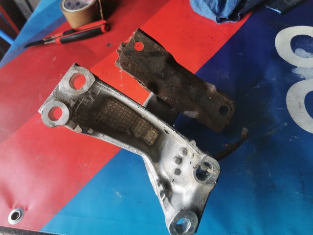 bontott HONDA HR-V Váltó Tartó Bak (Pozíciófüggetlen)