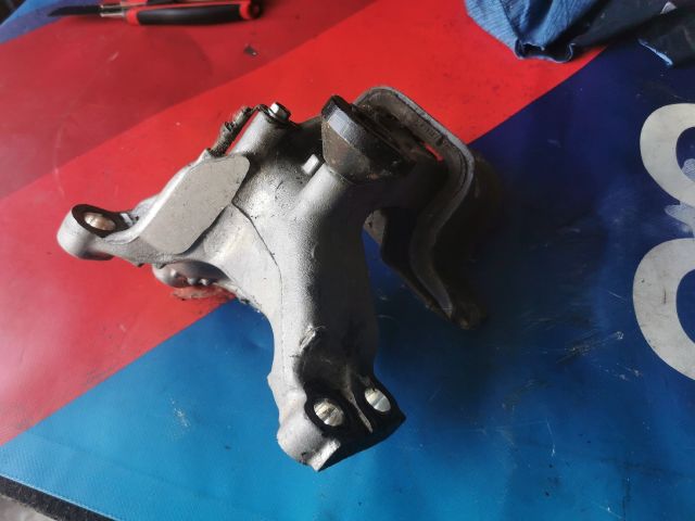 bontott HONDA HR-V Váltó Tartó Bak (Pozíciófüggetlen)