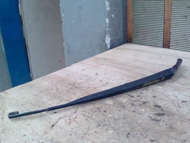 bontott HONDA HR-V Bal első Ablaktörlő Kar