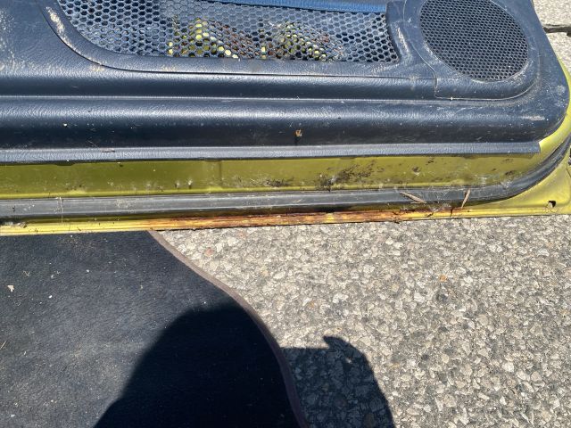 bontott HONDA HR-V Bal első Ajtó (Részeivel)