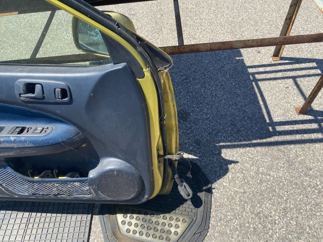 bontott HONDA HR-V Bal első Ajtó (Részeivel)