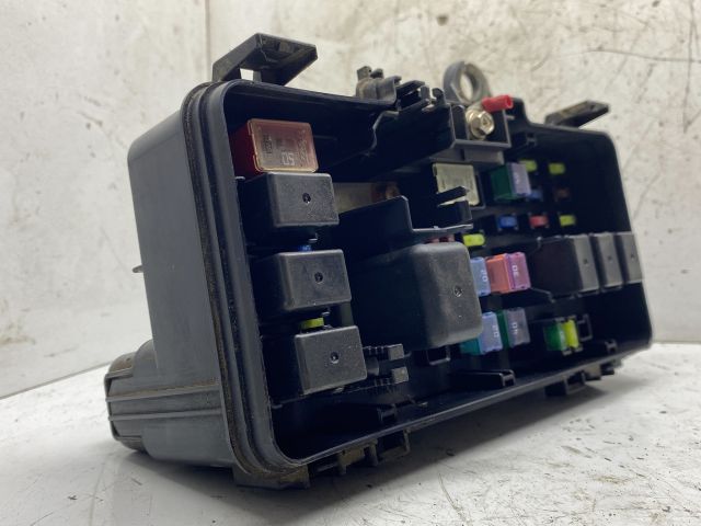 bontott HONDA HR-V Biztosítéktábla Doboz