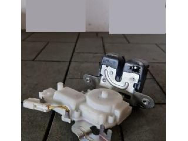 bontott HONDA HR-V Csomagtérajtó Zárszerkezet