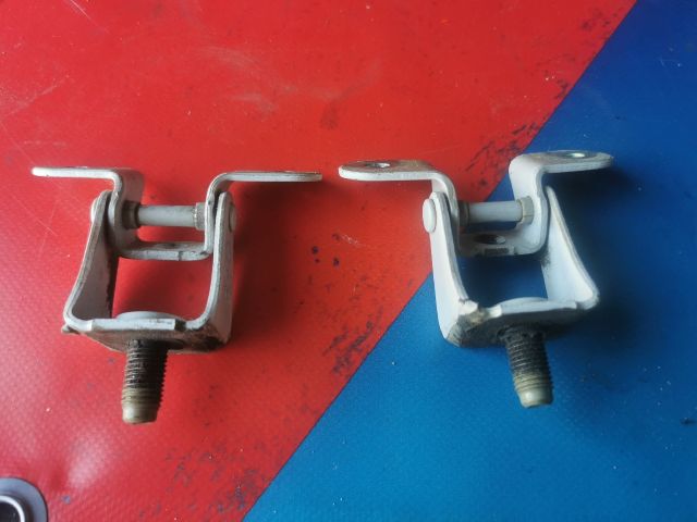 bontott HONDA HR-V Csomagtérajtó Zsanér