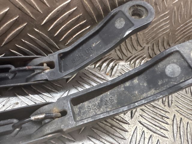 bontott HONDA HR-V Első Ablaktörlő Kar