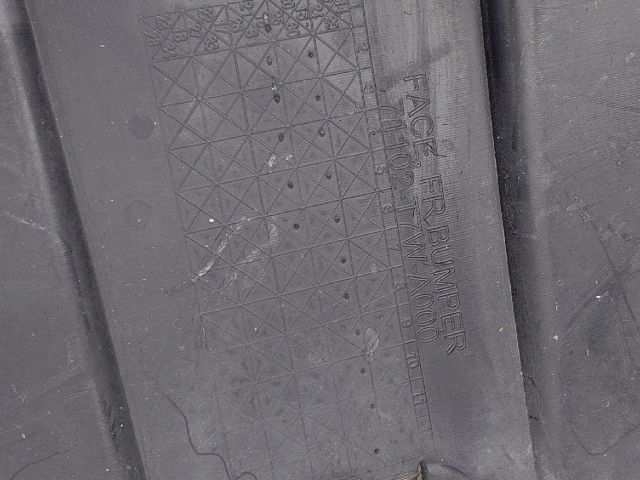 bontott HONDA HR-V Első Lökhárító (Üresen)