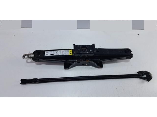 bontott HONDA HR-V Emelő