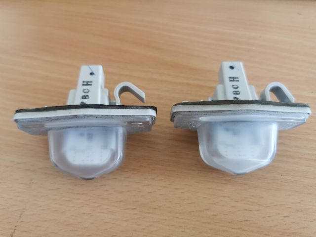 bontott HONDA HR-V Hátsó Rendszámtábla Világítás