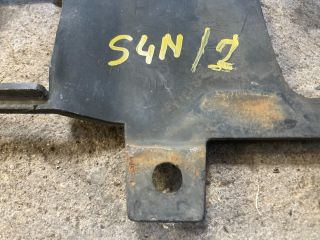 bontott HONDA HR-V Hűtőrács