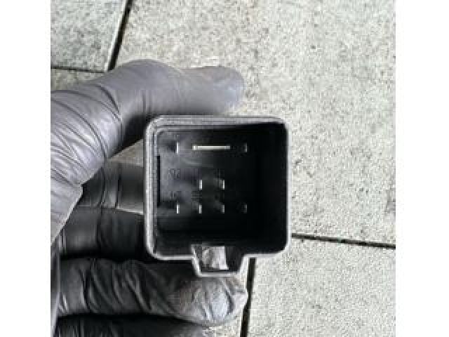 bontott HONDA HR-V Izzító Relé