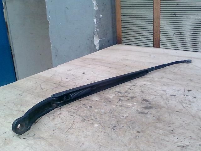 bontott HONDA HR-V Jobb első Ablaktörlő Kar