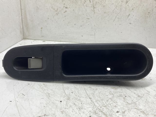 bontott HONDA HR-V Jobb hátsó Ablakemelő Kapcsoló